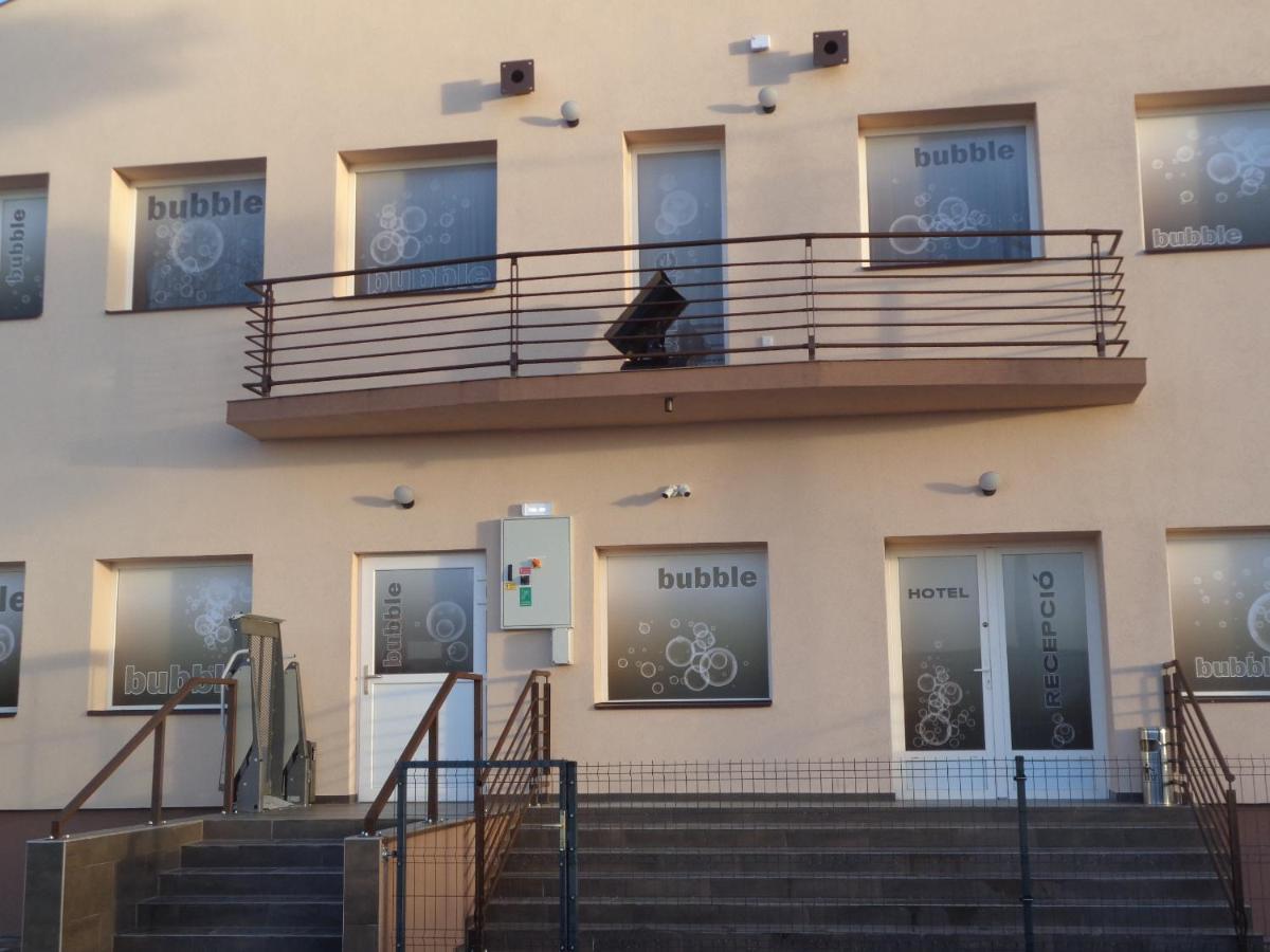 Bubble Hotel Es Rendezvenykoezpont Zalaegerszeg Exterior foto